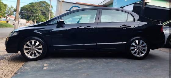 HONDA CIVIC 1.8 LXS 16V FLEX 4P AUTOMÁTICO